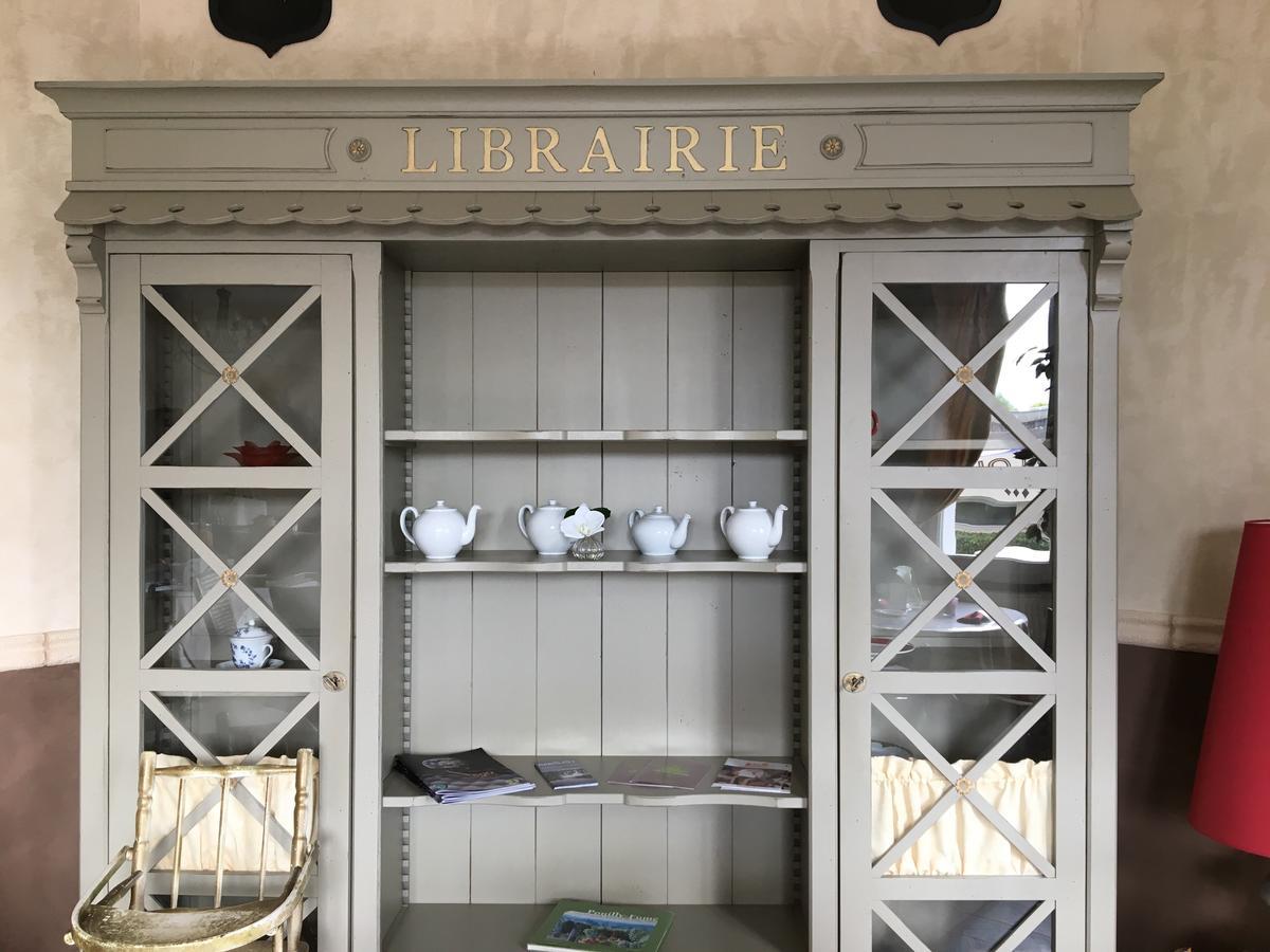 Hotel De La Loire サン・サトゥル エクステリア 写真